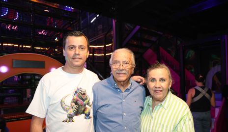  Andrés, Samuel y Verónica Tacea.