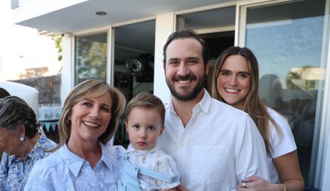  Maru Bárcena, Sebastián Valle, Rodrigo Valle y Eugenia Valle.