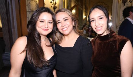  Isabela, Alejandra y Elizabeth.