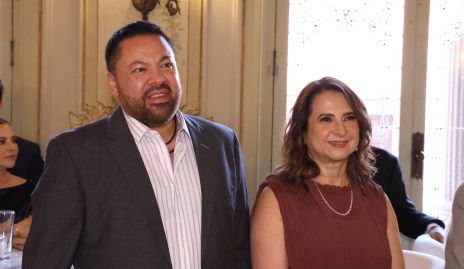  Jorge Jaimes y Adriana Saucedo, papás de la novia.