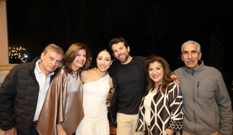  Los novios con sus papás, Gerardo Díaz Infante, Ana Lucía Díaz Infante, Madeleine Cantú, Gerardo Díaz Infante, Lourdes Salais y Héctor Cantú.
