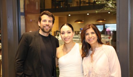  Gerardo Díaz Infante, Madeleine Cantú y Carla Díaz.