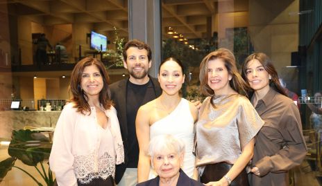  Carla Díaz, Gerardo Díaz Infante, Madeleine Cantú, Ana Lucía Díaz, Ana Lu Díaz Infante y Graciela Flores.