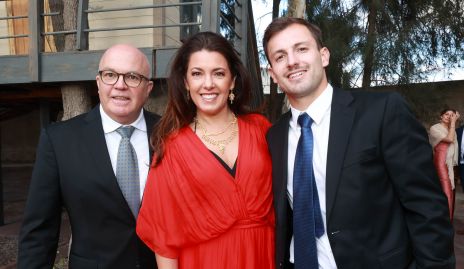  Guillermo Pizzuto y Cristina Puga con su hijo Eugenio.