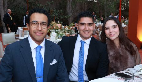  Alejandro Zepeda, Héctor Solis y Carla Villapando.