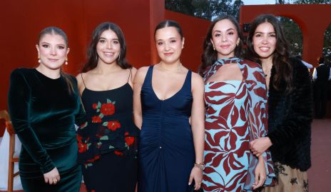  Sofía de la Parra, Mariana Santiago, Regina Lemus, Julia Covarrubias y Karina Alcalde.