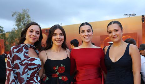  Julia Covarrubias, Mariana Santiago, Mariana Muñoz y Regina Lemus.