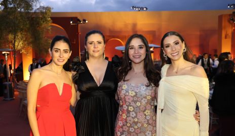  Karime Maqueo, Georgina Rivera, Carla Villalpando y Andrea Zúñiga.