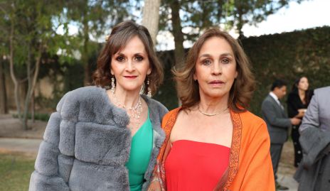  Norma Villanueva y Leticia Altolózaga.