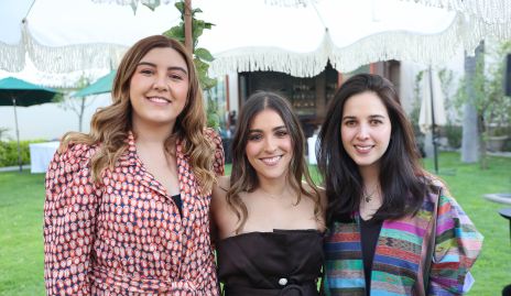  Ana Gaby Motilla, Car y Renata Castillo.