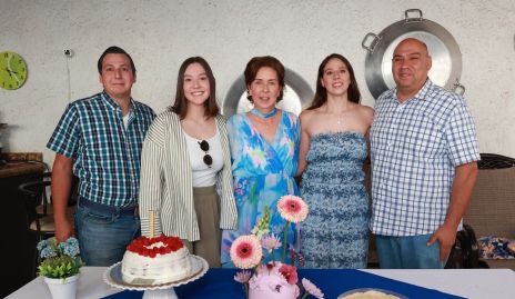  José Ángel Morales, Ana Isabel Morales, Ana Hunter, Alejandra Morales, y José Ángel Morales.