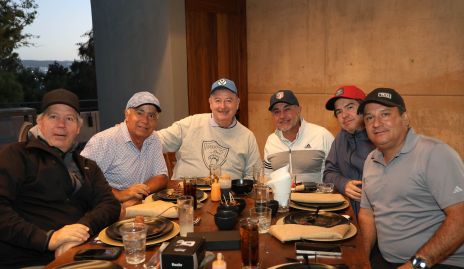  Oscar Mendizábal, Juan Manuel Córdova, Patricio Mendizábal, Javier Alcalde, Mauricio Balbontín y Humberto.