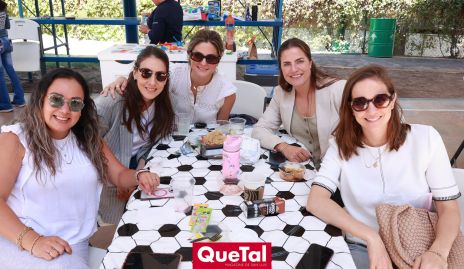  Dani Lozano, Verónica Romero, Gio Vendaño, Ceci Castelo y Daniela Hernández.