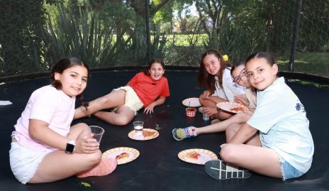  Inés García, Natalia Briseño, Roberta Ruiz, Gaby Molina y Álika Torres.