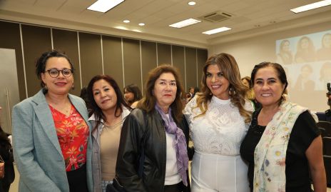  Guadalupe Briano, Nancy Araujo, Conchita Dimas, Ángeles Hermosillo y Adriana Aldrett.