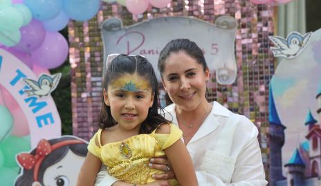  Rania Díaz y Pupi Torrescano.