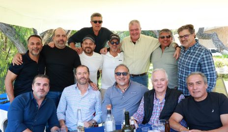  Enrique Minondo, Paco Armendáriz, Juan Ariel Reyes, Paco Armendáriz, Roberto Navarro, Oscar Silos, Rodrigo Hernández, Héctor Morales y José Alberto Apezteguía.
