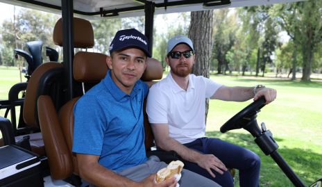  Jaime Villalobos y Alejandro.