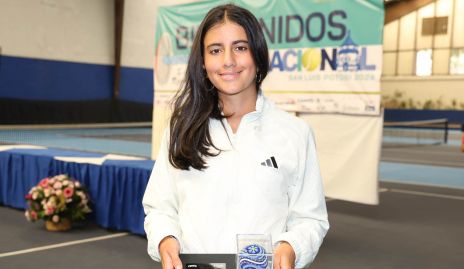  Fernanda Valle Saenz.