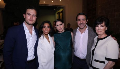  Pancho Loza, Ale Martínez, Fer Loza, Camilo Gómez y Susana Andrés.