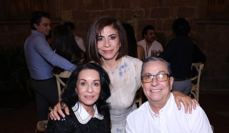  Adriana Espinosa, Adriana y Alejandro Sánchez.