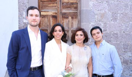  Pancho Loza, Ale Martínez, Adriana Sánchez y Diego Martínez.
