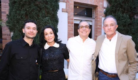  Andrés Soriano, Adriana Espinosa, Alejandro Sánchez y Fernando Loza.
