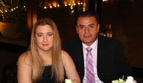  Alejandro Ortiz y Marcela Martínez.