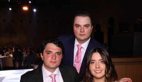  Edgardo, Roberto y Teresa Inurrigarro.