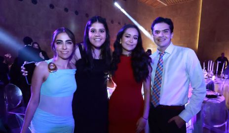  Anyul Zapata, Ana Torres, Ana Elisa González y Kevin Hervert.