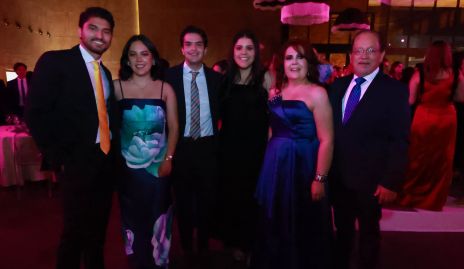  Luis Pablo Zacarías, Arantza Torres, Kevin Hervert, Ana Torres, Ana Fonte y Martín Torres.