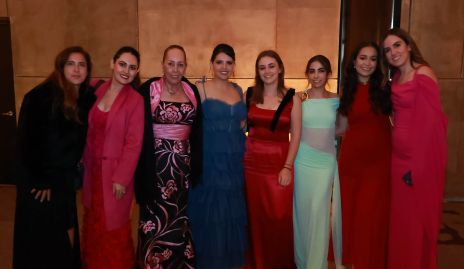  Carmelita Berrueta, Marcela Zapata, Marcela Suárez, Pilar Zapata, María Emilia González, Anyul Zapata, Ana Elisa González y María José Berrueta.