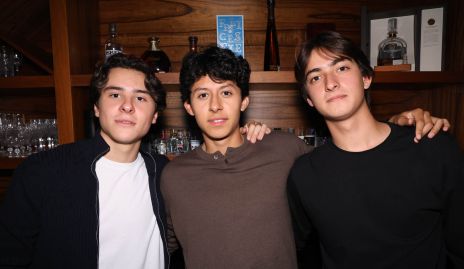 Gael Cárcoba, Alfredo Ayala y Sebastián Veliz.