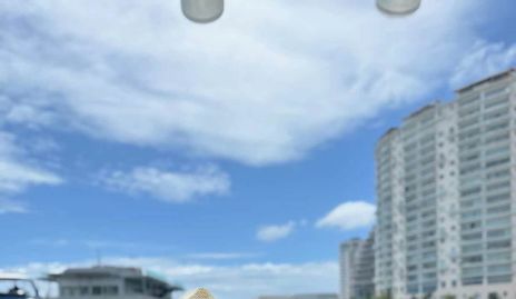  Mariana Berrones y Mare Cordero.