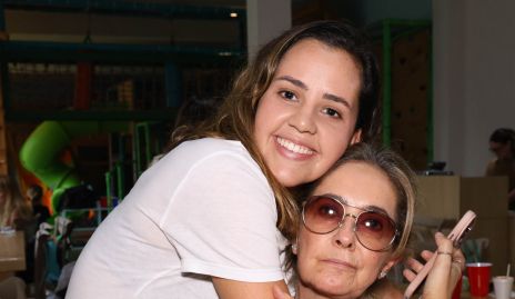  Ana Isabel Gómez y Paty Gaviño.