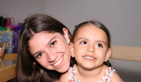  Arantza Gaviño y Lucila Azcárate.