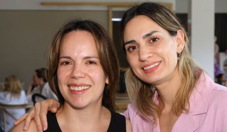   Daniela Camacho y Montse Muñiz.