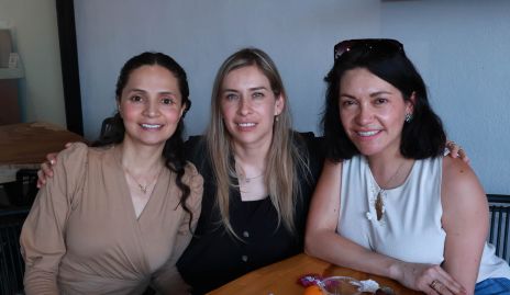  Chío Huerta, Gaby Alvarado y Ariadna Rincón.