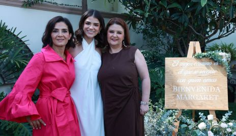 Elvira Sánchez, Margaret González y Margaret Lozano.