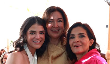  Margaret González, Macarena Elías y Elvira Sánchez.