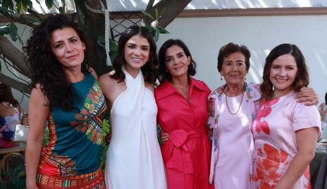  Malula Sánchez, Margaret González, Elvira Sánchez, María de los Ángeles Sánchez e Ilse Gil.