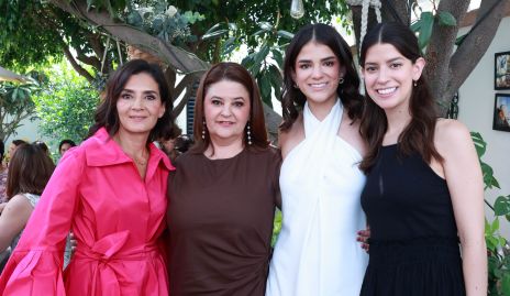  Margaret Lozano, Margaret González, Elvira Sánchez y Cinthia González.