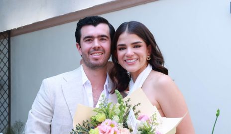  Fujy Espinosa con su prometida Margaret González.