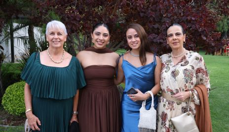  Ana Cristina Cubillas, Maria José Moreno, Ana Cubillas y Marilú Cubillas.