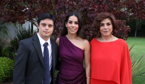  Diego Martínez, Alejandra Martínez y Adriana Sánchez.