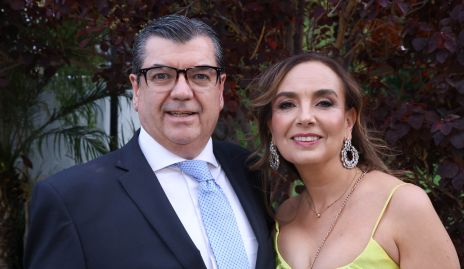  Rafael y Ana Cecilia Estrada.