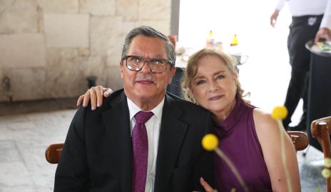 Jesús Martínez y Lupita González.