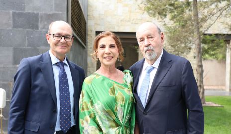  Luis Barcalá, Guadalupe Rodríguez y Luis López Palau, papá de la novia.