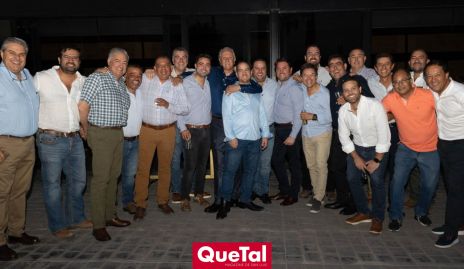  Elías Dip festejando su cumpleaños con su familia y amigos.