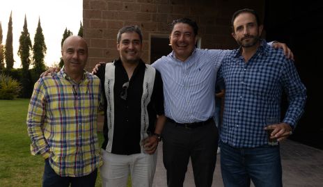 Fernando, Arturo, Miguel y Eduardo .
